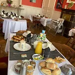 Chateau De La Bouchatte Les Roses Chazemais