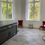 Chateau De La Bouchatte Les Roses Gæstehus 4*