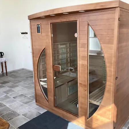 Chateau De La Bouchatte Les Roses Gasthof