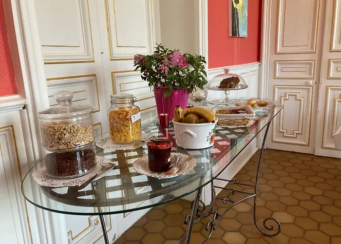 Château De La Bouchatte Les Roses 4*